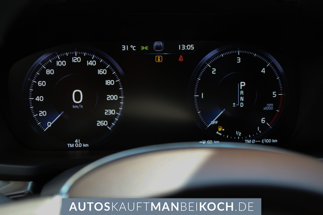 V60 D4 FWD Momentum Geartronic / Foto 9