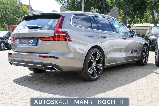 V60 D4 Inscription Geartronic / Foto 3