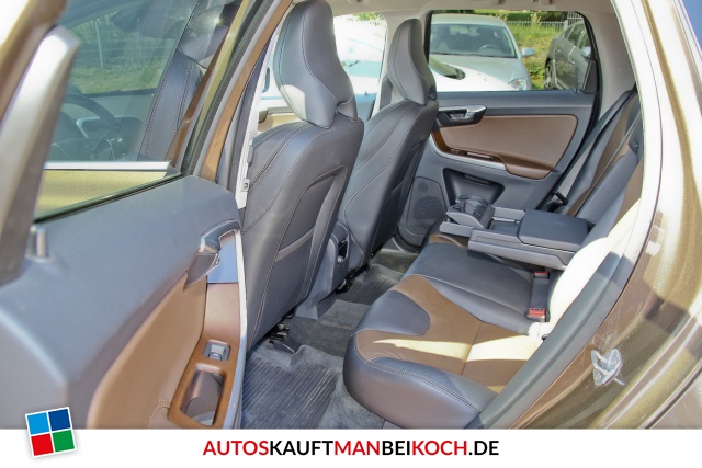XC60 D5 AWD Summum Kamera Navi PDC / Foto 6