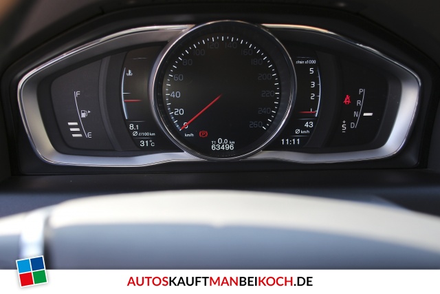 XC60 D5 AWD Summum Kamera Navi PDC / Foto 9