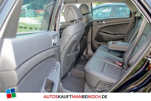 Tucson 1.6 Premium 4WD Autom. Leder Navi Panod. / Foto 7