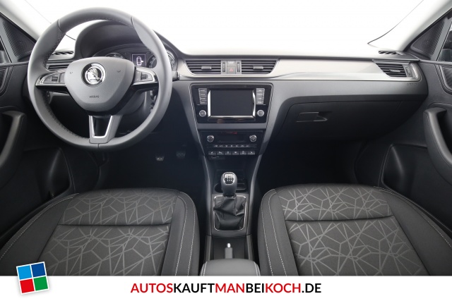 Rapid Spaceback 1.0 TSI Clever LichtSicht Navi / Foto 3