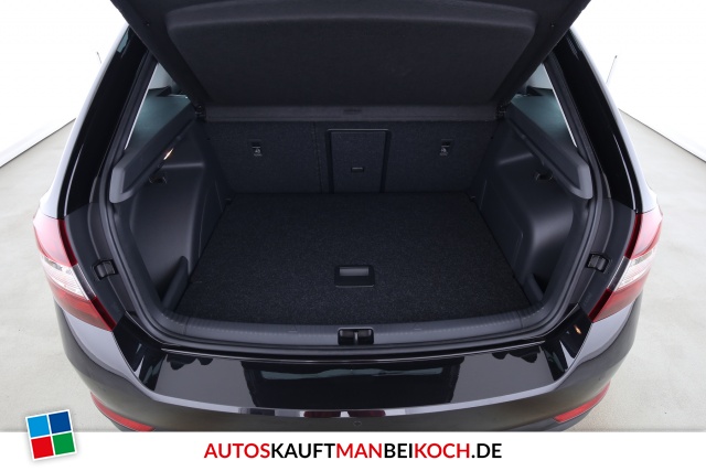 Rapid Spaceback 1.0 TSI Clever LichtSicht Navi / Foto 7