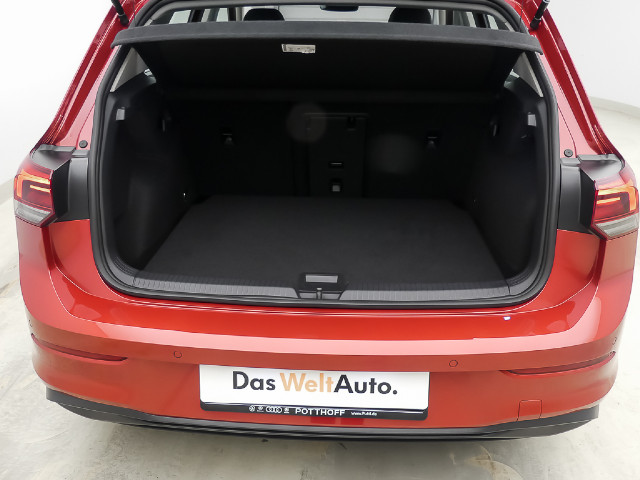 Volkswagen Golf 8 1.0 eTSI DSG Life ACC Navi LED Sitzheizung