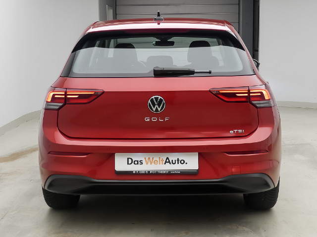 Volkswagen Golf 8 1.0 eTSI DSG Life ACC Navi LED Sitzheizung