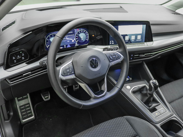 Volkswagen Golf 8 1.5 TSI Active IQ.Drive Navi LED HUD ACC Tr