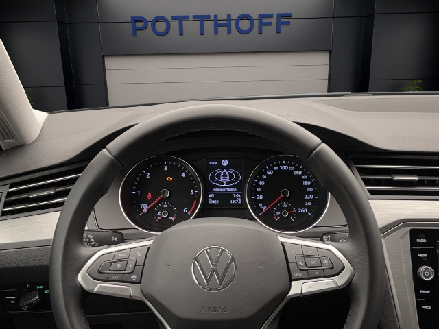Volkswagen Passat Variant 2.0 TDI Navi LED ACC Sitzhzg FrontA