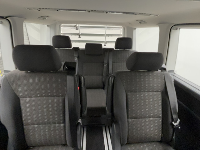 Volkswagen T6 Multivan Comfortline 2.0 DSG TDI Rear Seat Ente