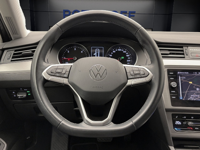 Volkswagen Passat Variant 2.0 TDI DSG Navi LED RearView LaneA