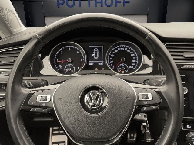 Volkswagen Golf 7 VII 1.6 TDI IQ.Drive ACC PDC Winter
