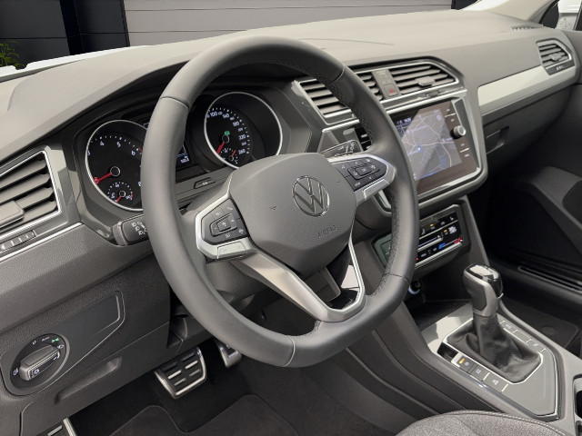 Volkswagen Tiguan 1.5 TSI DSG Move Navi AHK ACC LED Sitzhzg