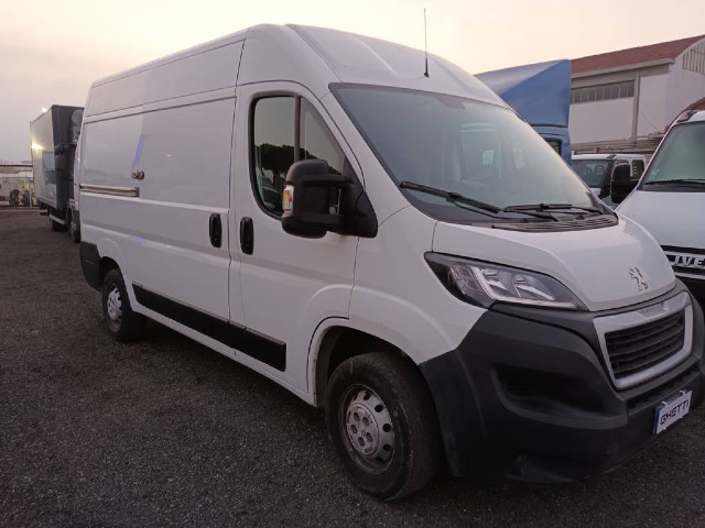 Peugeot Boxer 330