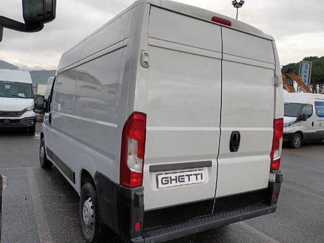 Peugeot Boxer 330