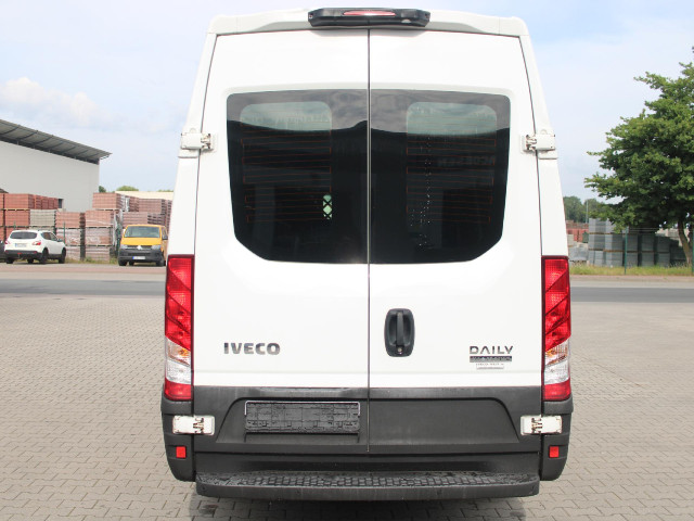 IVECO Daily 35S16A8P Autom. / Klima / RFK / Navi