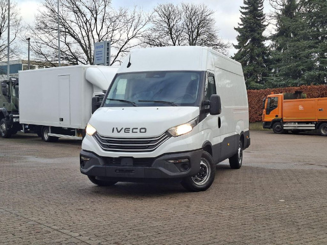 IVECO 35S16H3.08Y KAMERA RFK KLIMA TAGESZULASSUNG IVECO 35S16H3.08Y KAMERA RFK KLIMA TAGESZULASSUNG