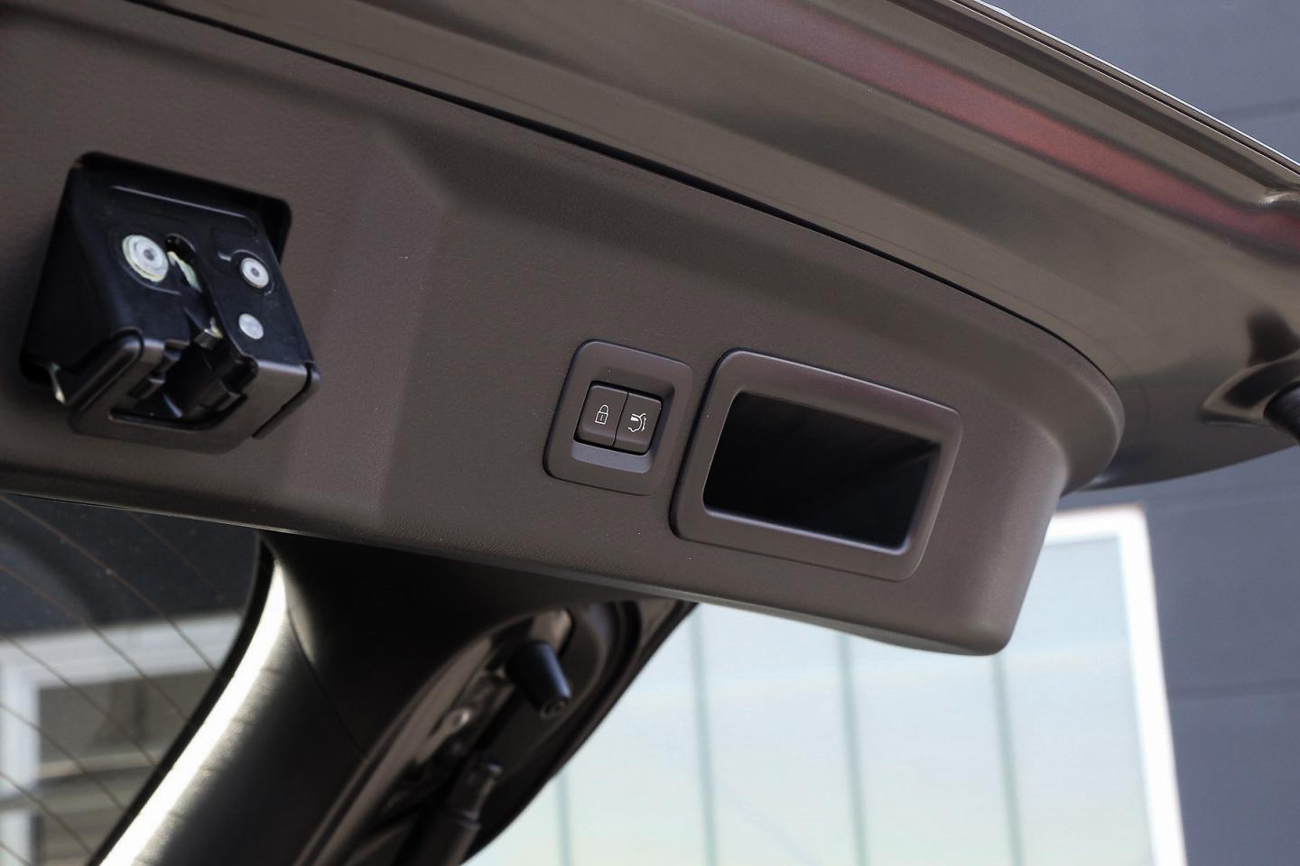 Mazda Cx 30 Sky G 2 0mhyb Awd6gs Sel A18bosdes Pact P L Gimm0120 Autos Kauft Man Bei Koch Gute Preise Guter Service